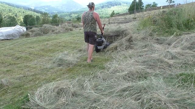 Rake for hay. haymaker смотреть онлайн