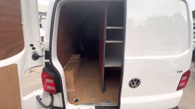 2017 17 VOLKSWAGEN TRANSPORTER 2.0 T32 TDI LWB STARTLINE BMT FSH смотреть онлайн