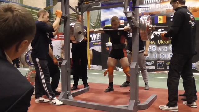 024 Бойко Максим. Приседания 290 кг . Кубок Мира 2015 (GPA/UPC - GPA-IPO & GPA-D) смотреть онлайн