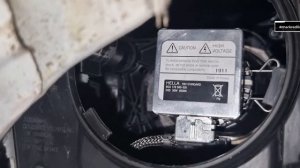How to change the Xenon headlamp globe on Audi a3 8V #audispecialist #markredlinemechanic