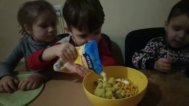 в гостях у Барбаковочек готовим вкуснейший оливье " смотреть онлайн