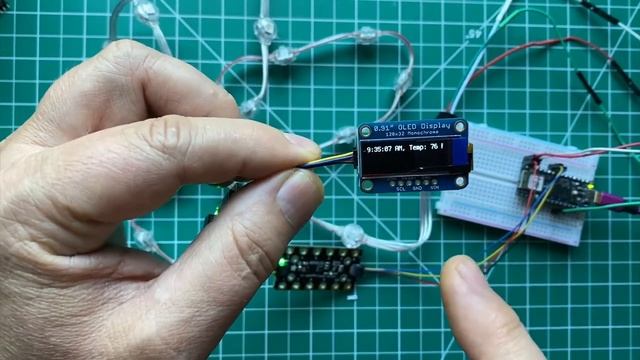 Arduino RP2040 CircuitPython STEMMA QT Testing Demo смотреть онлайн