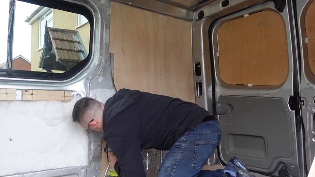 Part 9 Cutting & Fitting Ply Lining | Renault Trafic Campervan | Day Van Conversion смотреть онлайн
