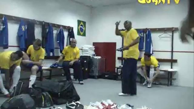Joga Bonito Brasil team Ronaldo Ronaldinho Kaka Adriano Robinho сборная Бразилии Роналдо Роналдиньо смотреть онлайн