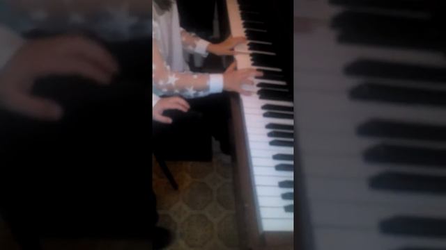 Игра на пианино моей однокласн цы 4 клас смотреть онлайн