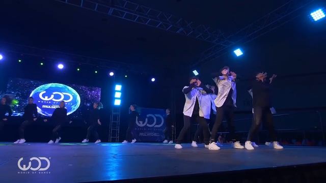 Игорь Корнелюк, Роял Фемели и Олег Басилашвили смотреть онлайн