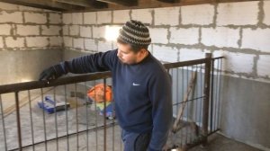 Сарай на 80 голов свиней. Станок для откорма 20 голов свиней. Навозоудаление в сарае. Свиноводство.