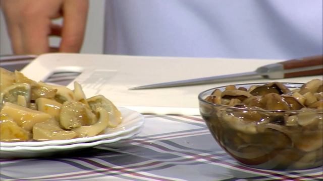 Готовим советские блюда с ведущими программы «Вкусно по ГОСТу» | Вкусный Любинский смотреть онлайн