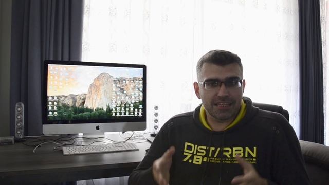 Как зарабатывать деньги на Shutterstock, IStock | Векторная иллюстрация | Natiq