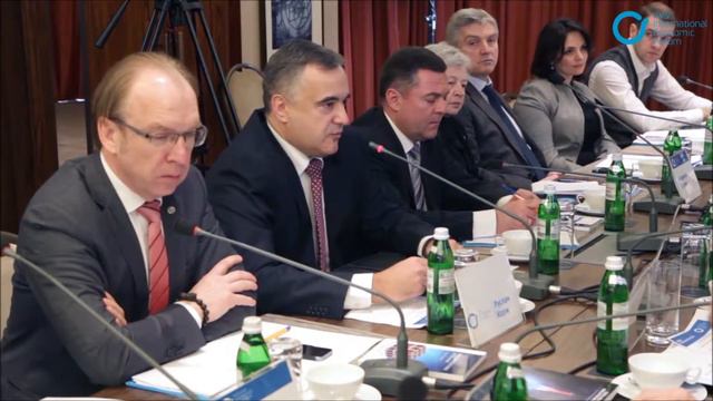 Руслан Корж на бізнес-сніданку "Промислова політика: архаїзм або останній шанс врятувати економіку? смотреть онлайн