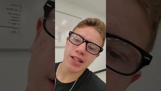 Sauce Gardner or Derrick Stingley смотреть онлайн