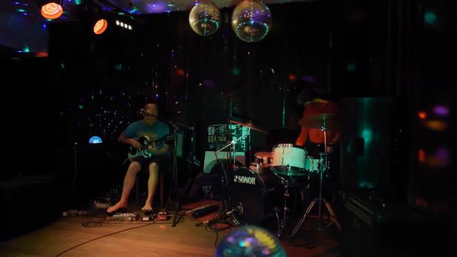 Maria Moles and Adam Halliwell (Live at Grace Darling Hotel) смотреть онлайн