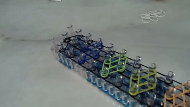 Connor Batch Express Rainbow Loom смотреть онлайн