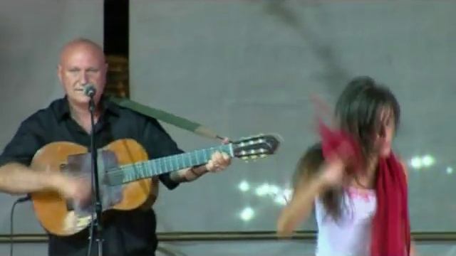 Tamburellisti di Torrepaduli, Live dopo il Film con Monica Bellucci - TARANTA & Pizzica смотреть онлайн