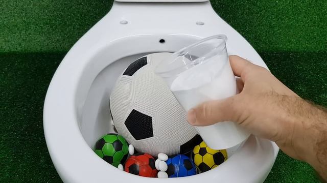 Big Football VS Football, Cola Zero, Sprite, Fanta, Schweppes, Mtn Dew And Mentos In The Toilet