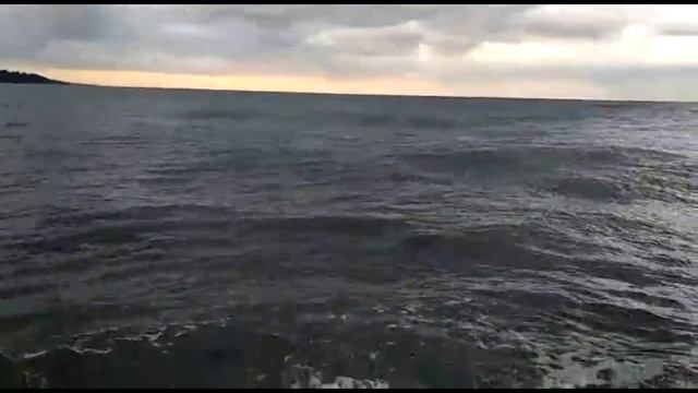 ГОРЫ МОРЕ ПРИБОЙ смотреть онлайн