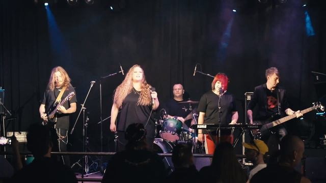 Думать Дважды - Лучше (live in Michurin 02/07/22) смотреть онлайн