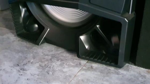 panasonic max 9000 maximum volume