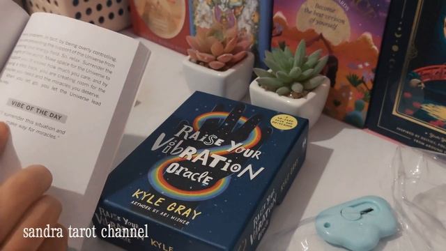 ? UNBOXING TIME‼️? Kamu juga harus punya? "Raise Your Vibration Oracle" ✨️?♀️ смотреть онлайн