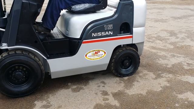 Вилочный дизельный погрузчик 1.5 т Nissan FL01A15U смотреть онлайн
