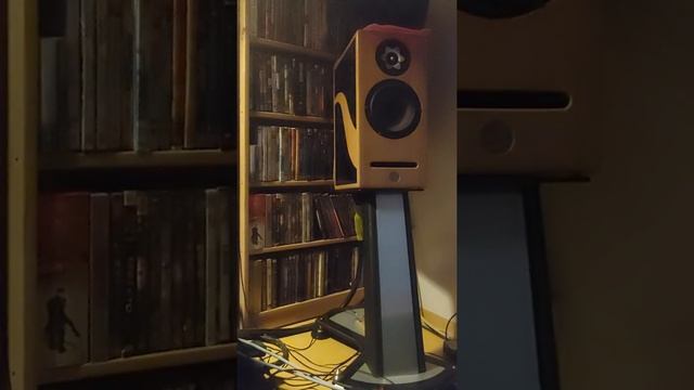 Don't Cry - Klang смотреть онлайн