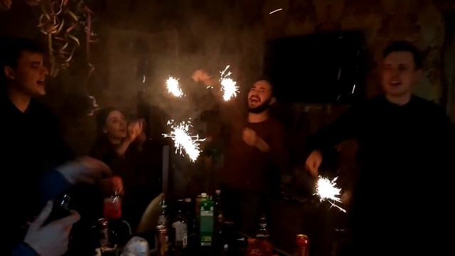 Возле дома твоего! Душевная атмосфера смотреть онлайн