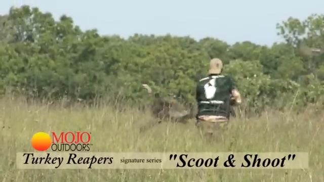 MOJO Scoot-N-Shoot Turkey Decoy смотреть онлайн
