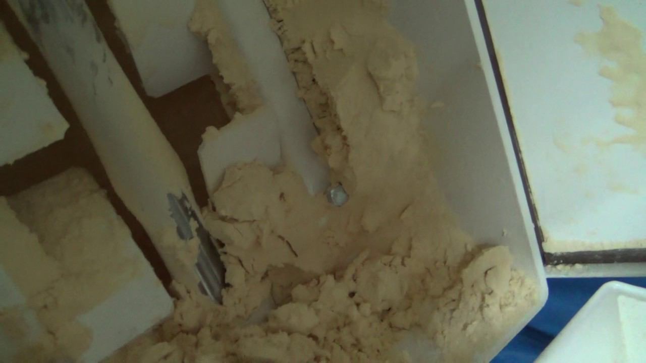 Просеиватель типа МПС 141 яичный порошок . Часть 8. Забитие камеры на 3ем просеивании смотреть онлайн