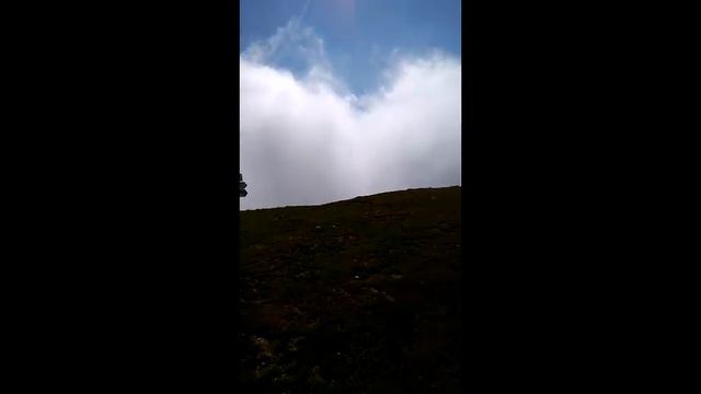 Поход на гору Bregagno 2110 метров 13.10.2018 (вертикальное видео) смотреть онлайн