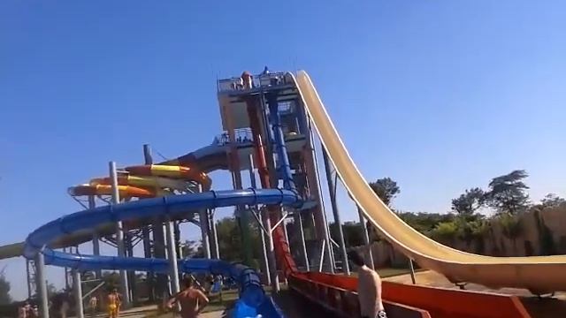 Горки Камикадзе, Ракета - высота 7 этажа, Одесса, аквапарк смотреть онлайн