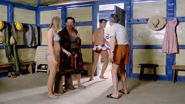 Casotto 1977 Jodie Foster   Catherine Deneuve   Gigi Proietti   Ugo Tognazzi   Mariangela Melato