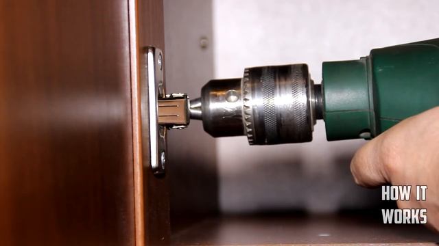 Ремонт мебельной петли | Как это работает смотреть онлайн