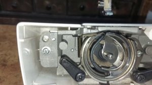 швейная машина Brother  нет продвижения ткани