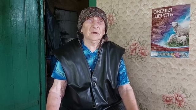 У бабушки Анны нашествие ужей. смотреть онлайн