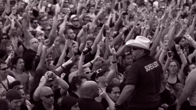 Lacuna Coil-Nothing Stands In Our Way HD смотреть онлайн