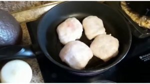 Куриные котлеты в коже, безумно вкусно.