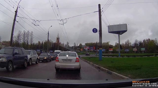 Брянск, едет по встречке на кольце смотреть онлайн