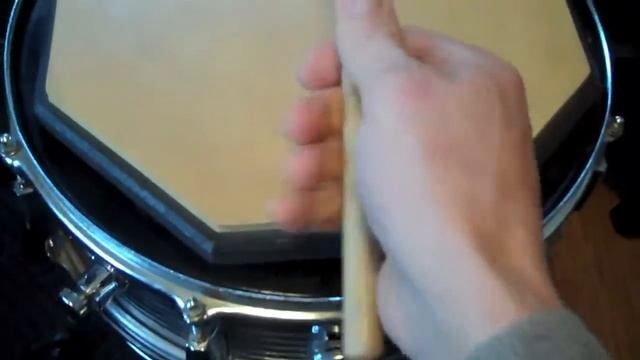 French Grip Explained (with 120fps slo-mo) смотреть онлайн