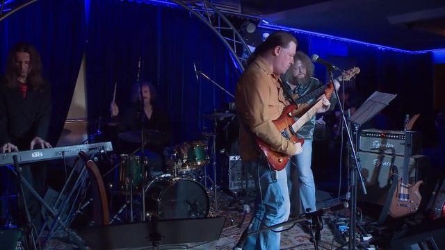 The Bluest Blues /Alvin Lee / Nelyubin Vladimir - Russian guitar festival - "GOLDEN GUITAR - 3" смотреть онлайн