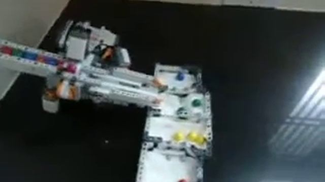 Lego NXT Colour Sorter 2.0) смотреть онлайн