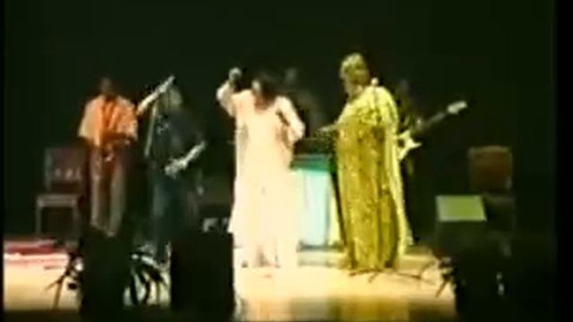Khadra Daahir Cige | Caashaqu Ogeysiis maleeyahay | SomaliSwiss.net смотреть онлайн