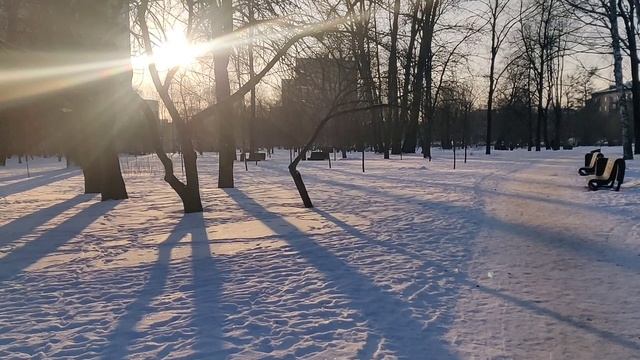 Санкт-Петербург. Гуляем по Пионерскому саду