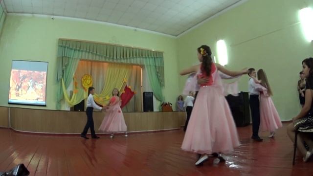 Осенний бал 2018. смотреть онлайн