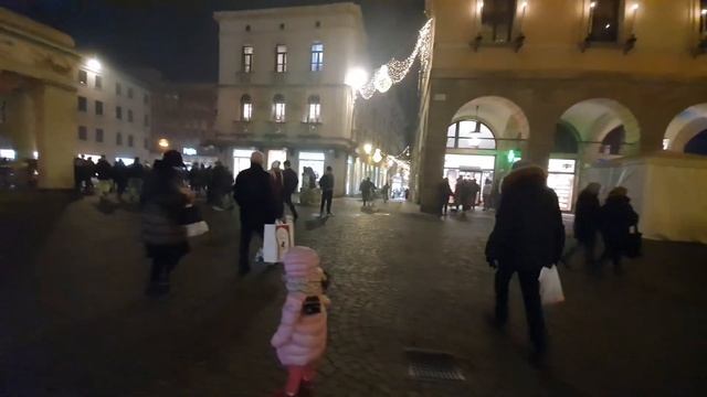 Италия Падуя Жасмин, Мелисса и римлянин.кашемир для Мелиссы смотреть онлайн