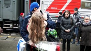 Девушка дождалась парня из армии. Пермь. ДМБ 2017.