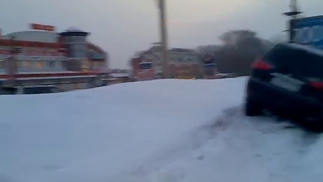 Митя в сугробе. Павловский тракт. Барнаул. смотреть онлайн