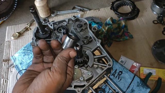 Hero Honda bike full engine fitting kaise karen , gear box shifting , बाईक सफेद धुआं रोकने का उपाय смотреть онлайн