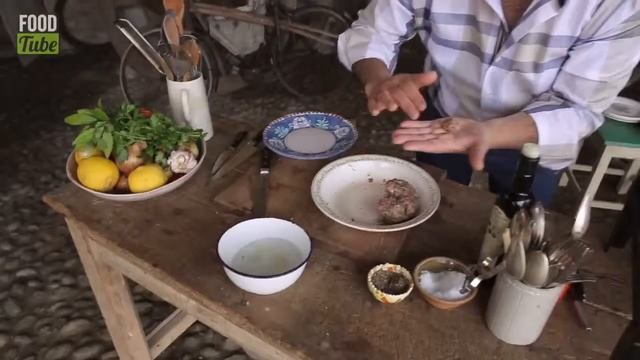 Дженнаро Контальдо Лингуине с паровыми фрикадельками смотреть онлайн