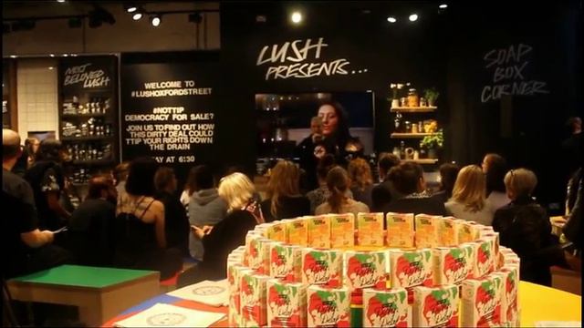 #NoTTIP Talk & Dirty Deal Showder | Lush Oxford Street смотреть онлайн