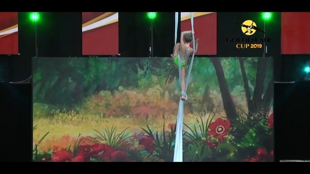 Близнюк Кристина / Aerial silk: Дети 9-11 лет дебют / Golden Air Cup 2019 / смотреть онлайн